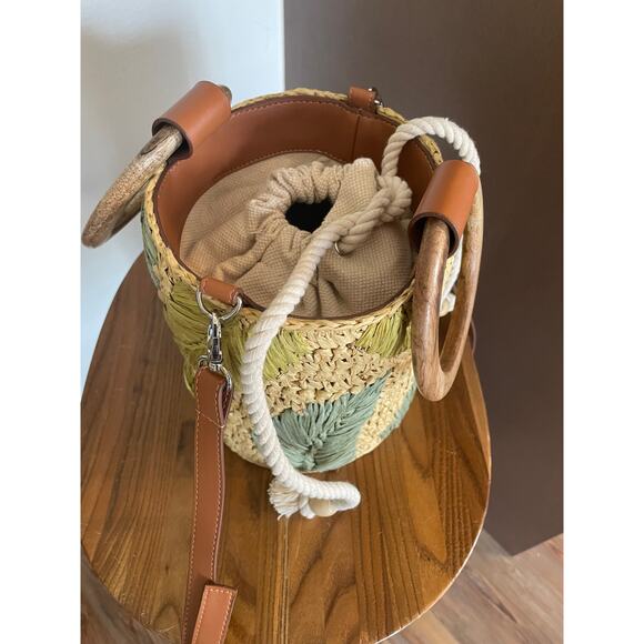 Woven Bucket Bag - Picture 3 of 6